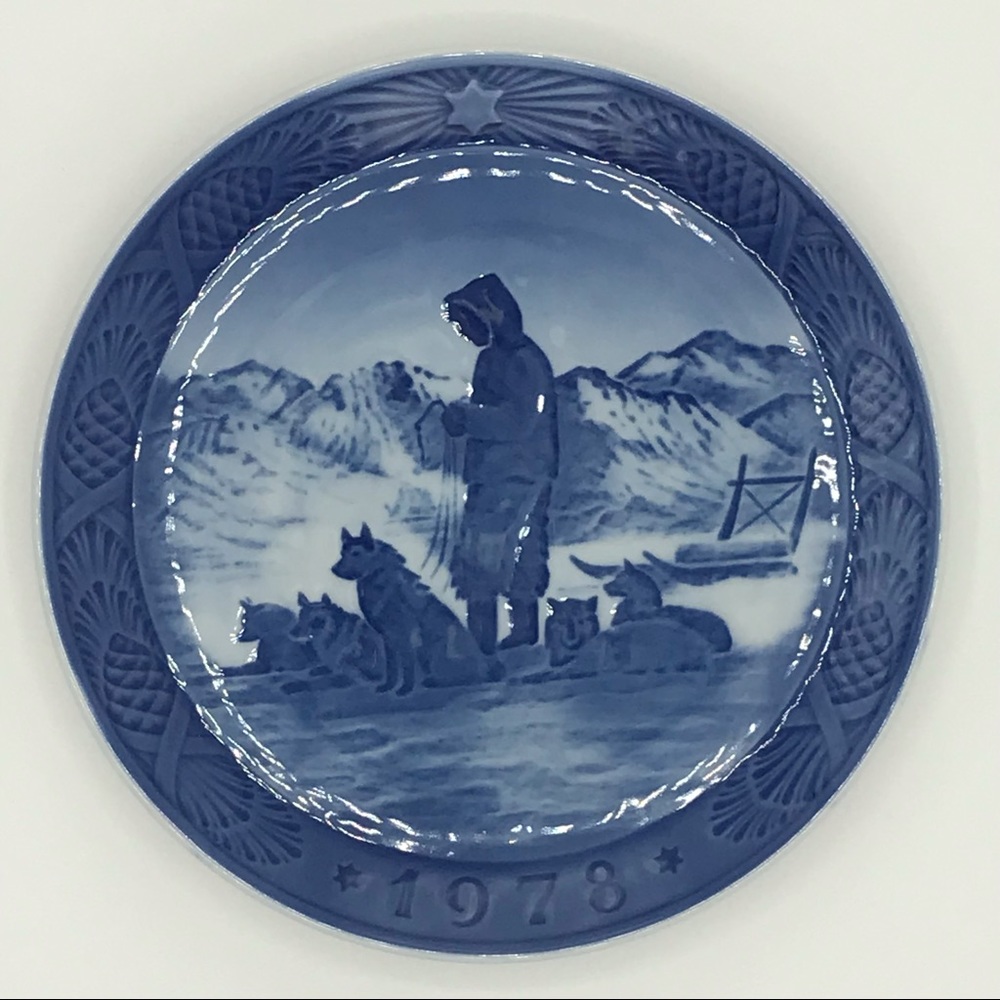 🎄🎁 Royal Copenhagen Christmas Collector’s Plate - 1978